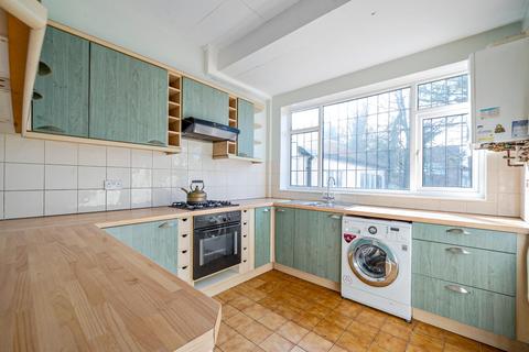 4 bedroom detached house for sale, Moorland Drive, Leeds LS17