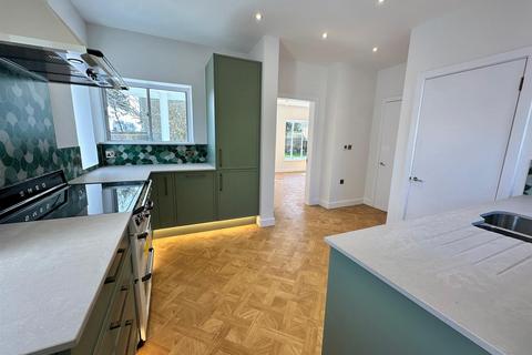 5 bedroom detached house for sale, Green Street, St. Helier JE2