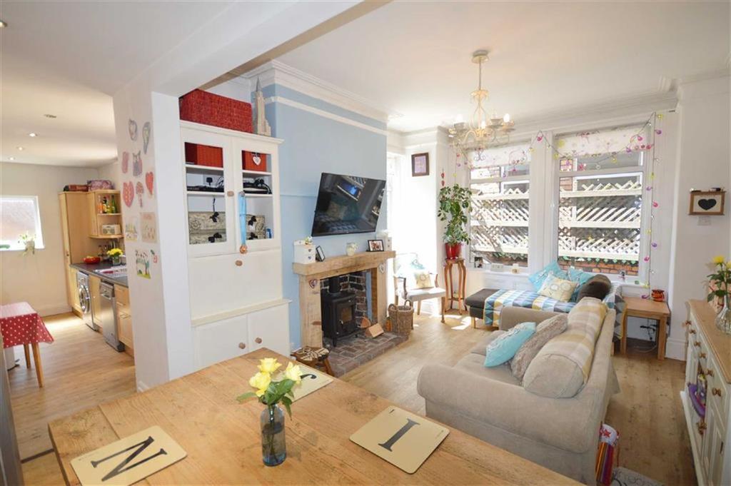 Murchison Street, Scarborough 4 bed semidetached house £170,000