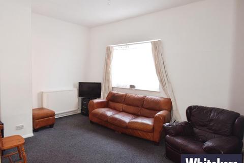 2 bedroom maisonette to rent, Reynoldson Street, Hull