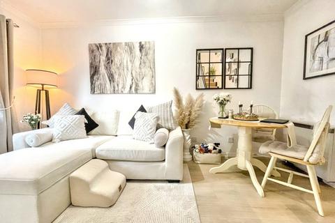 1 bedroom cluster house for sale, Fox Court , Stowmarket , IP14