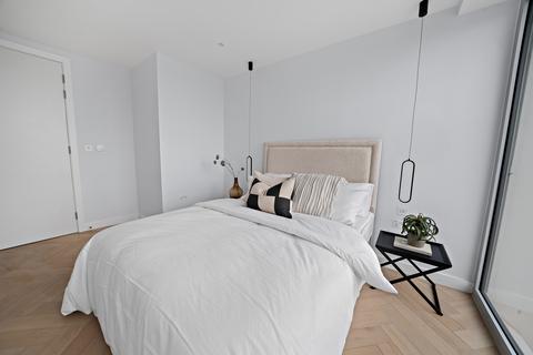 3 bedroom flat to rent, Maple Path, London E5