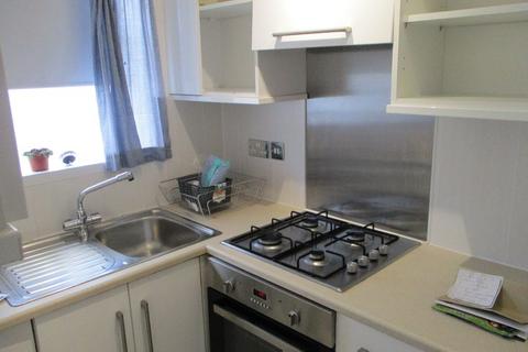 2 bedroom flat to rent, Essington Court, Mount Pleasant Avenue, Exmouth