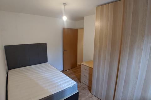 2 bedroom flat to rent, Mitford Road, Manchester M14