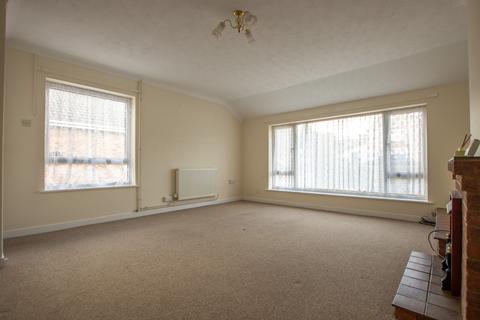 3 bedroom detached bungalow for sale, Chapel Road, Dersingham