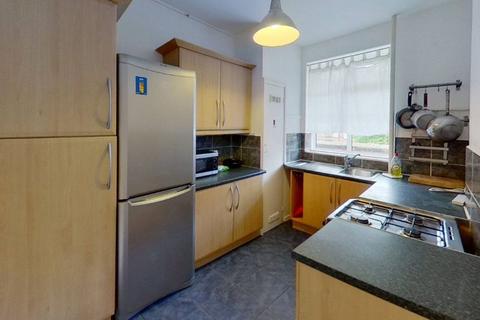 1 bedroom flat to rent, Loddiges Road, Hackney, London, E9