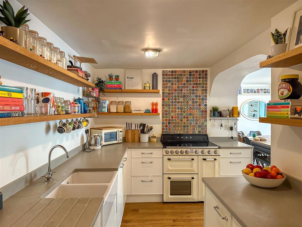 The Grange, Portishead Kitchen.jpg