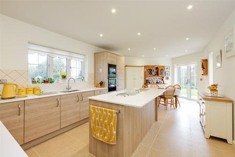 2 bedroom detached house for sale, Canon Woods Close, Sherborne, Dorset, DT9