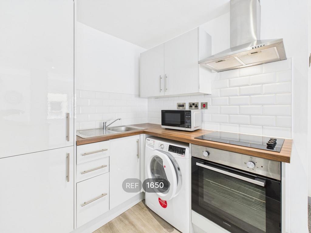 Kitchen &amp; Living area