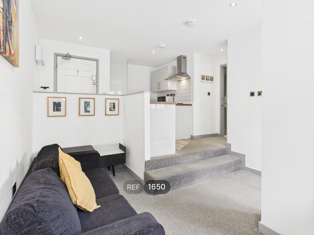 Kitchen &amp; Living area
