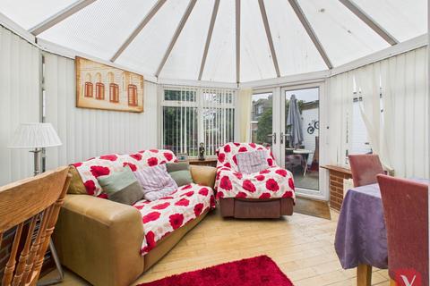 2 bedroom semi-detached house for sale, Stoneygate Road, Luton LU4