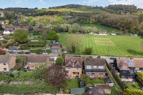 8 Horton Way, Farningham, Dartford, DA4 0DQ