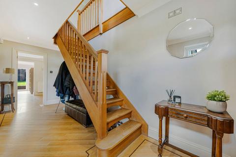 8 Horton Way, Farningham, Dartford, DA4 0DQ