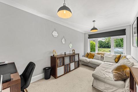 8 Horton Way, Farningham, Dartford, DA4 0DQ
