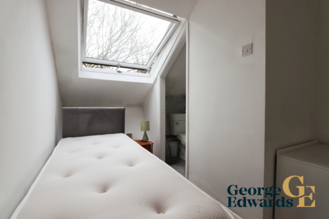 1 bedroom apartment to rent, Fernhill Road, Haverfordwest SA61 1LE