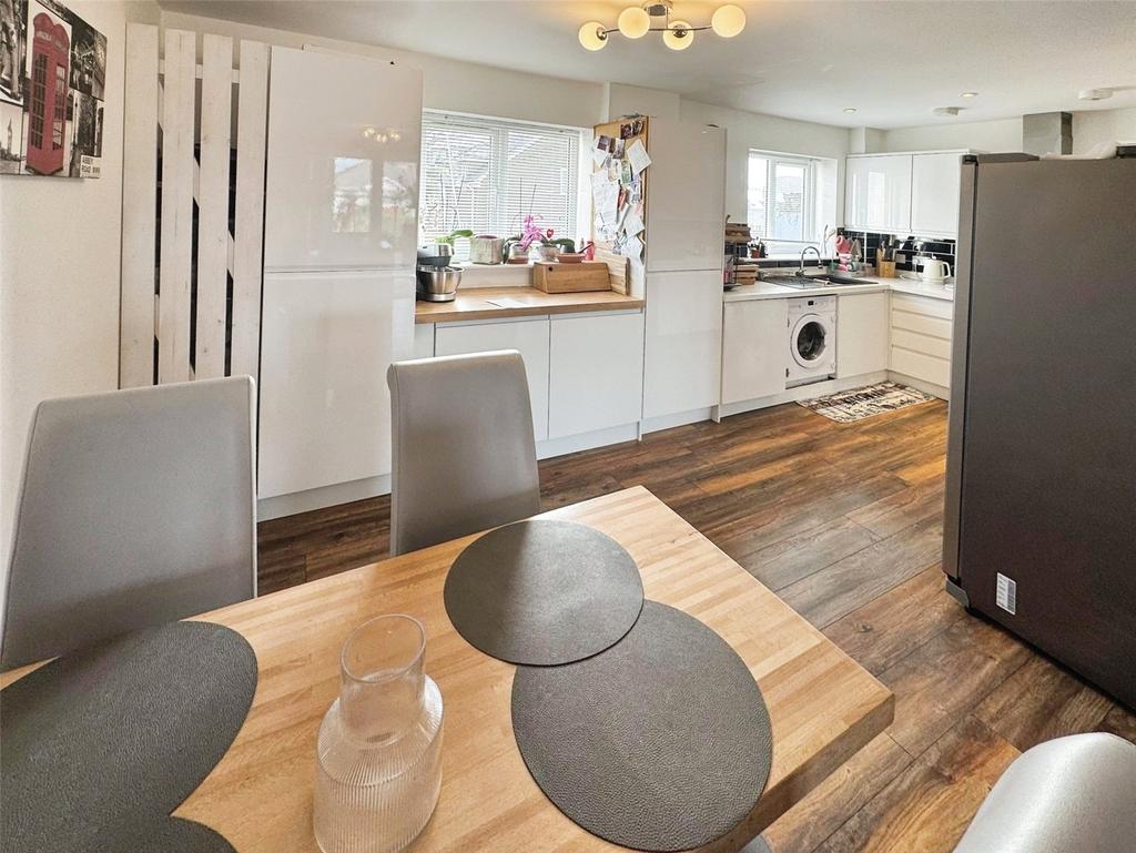 Kitchen Diner Area