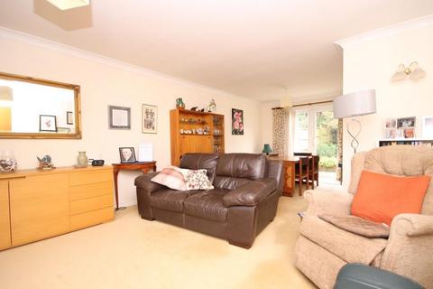 3 bedroom detached house for sale, TEN ACRES, FETCHAM, KT22