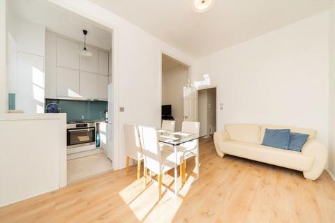 2 bedroom flat for sale, Alderney Street, London SW1V