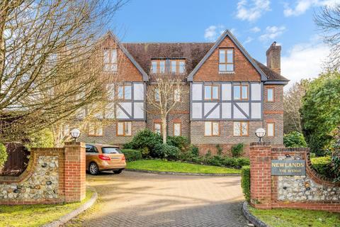 2 bedroom flat for sale, 55 The Avenue, Tadworth KT20