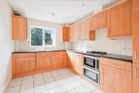 2 bedroom flat for sale, The Avenue, Tadworth KT20