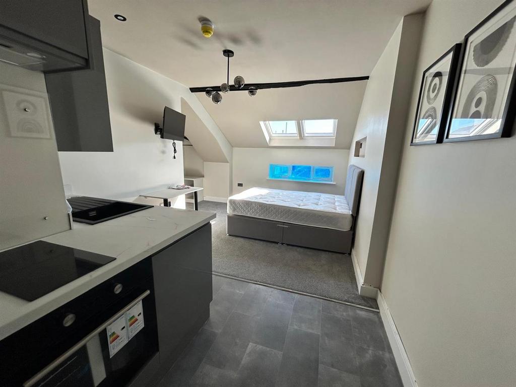 Whats App Image 2025-04-01 at 14.32.50 (9).jpeg