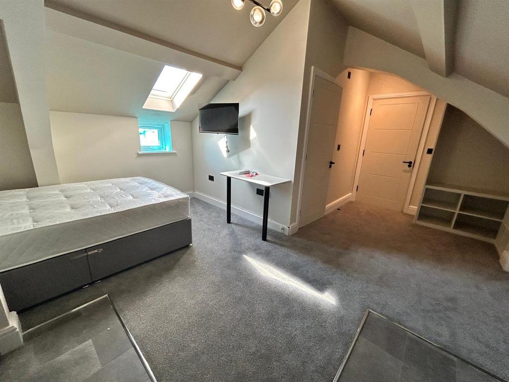 Whats App Image 2025-04-01 at 14.32.50 (7).jpeg