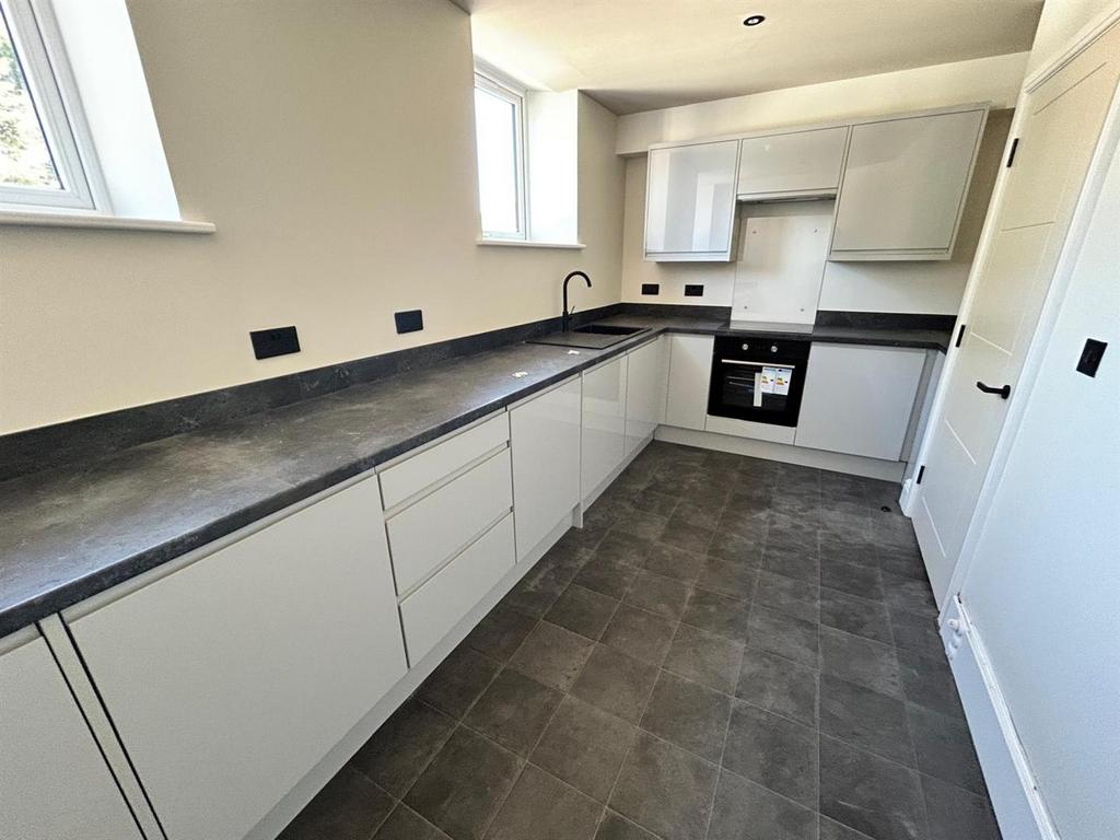 Whats App Image 2025-04-01 at 14.32.50 (3).jpeg