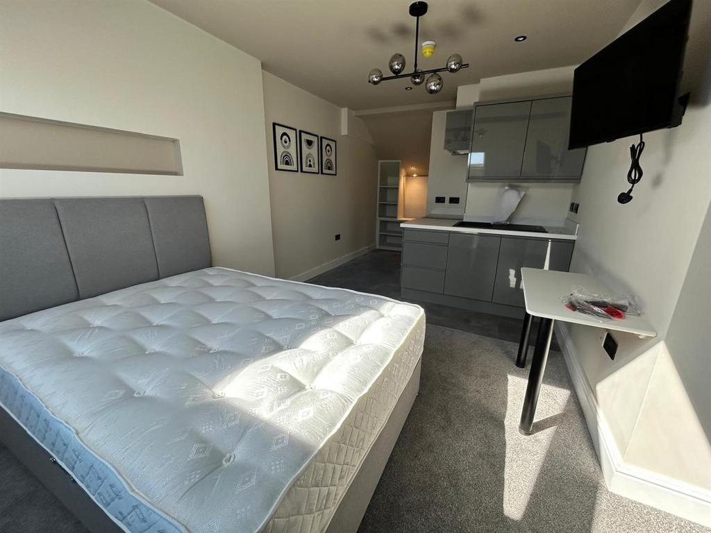 Whats App Image 2025-04-01 at 14.32.50 (14).jpeg