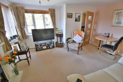 1 bedroom retirement property for sale, Ringwood Road, Ferndown, BH22
