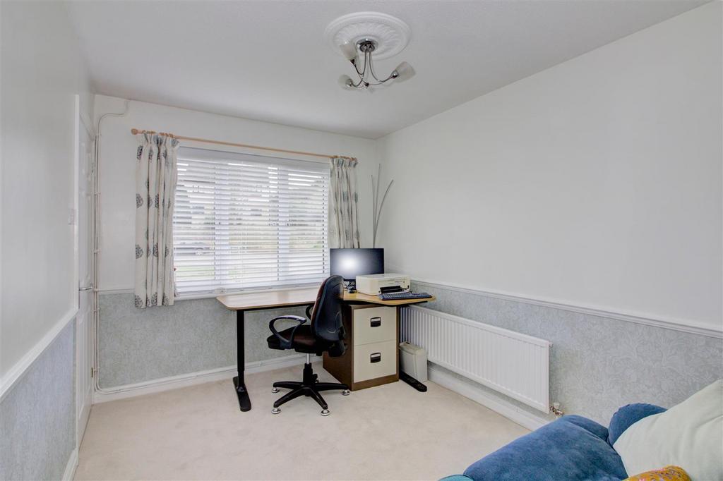 Study/dining room