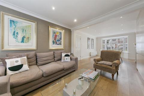 10 Cornwood Close, London, N2 0HP