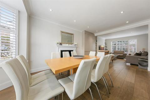 10 Cornwood Close, London, N2 0HP