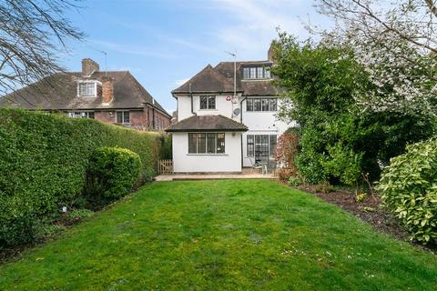 10 Cornwood Close, London, N2 0HP