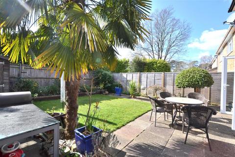 4 bedroom detached house for sale, George Road, Fleet GU51