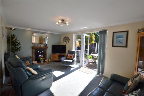 4 bedroom detached house for sale, George Road, Fleet GU51