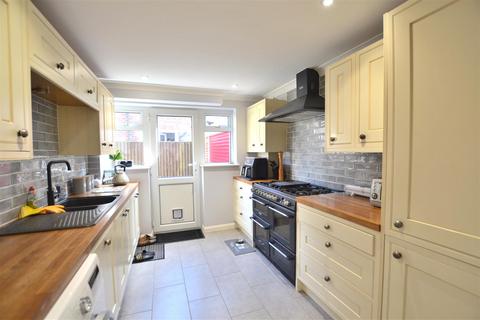 4 bedroom detached house for sale, George Road, Fleet GU51