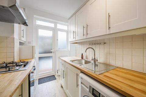 192 Coteford Street, London, SW17 8NU