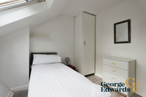 1 bedroom apartment to rent, Fernhill Road, Haverfordwest