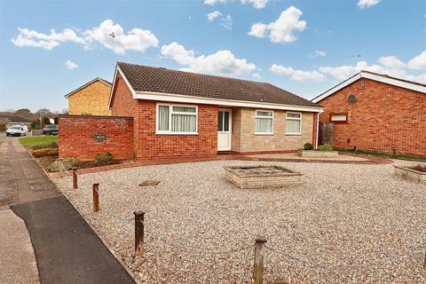 2 bedroom detached bungalow for sale, Spencer Drive, Lowestoft