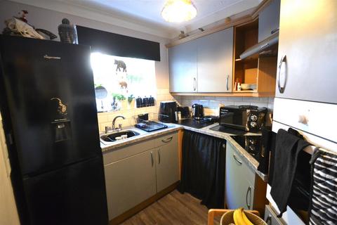 1 bedroom retirement property for sale, St. Leonards Road, Upperton, Eastbourne