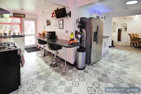 3 bedroom bungalow for sale, Hampton Crescent East, Cardiff