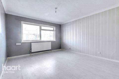 3 bedroom detached bungalow for sale, Orchard Drive, Frinton-On-Sea