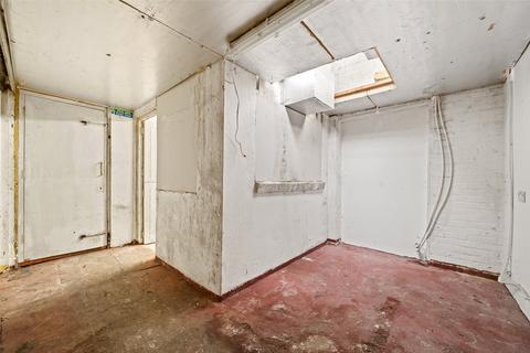 undefined, London Road, Berkshire RG40