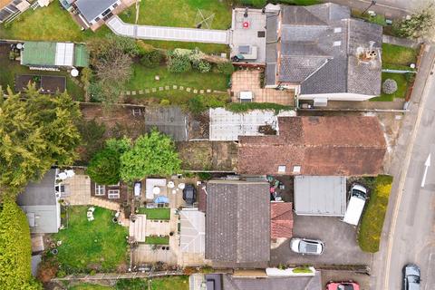 3 bedroom detached house for sale, London Road, Berkshire RG40
