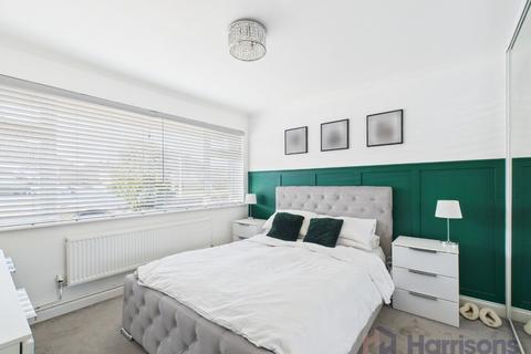 3 bedroom semi-detached house for sale, Minterne Avenue, Sittingbourne, Kent, ME10 1SE