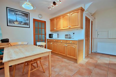 41 Spring Close, Borehamwood, WD6 5HD