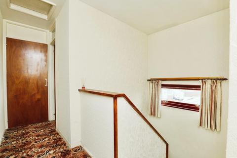 68 Hazlebarrow Drive, Sheffield, S8 8AS