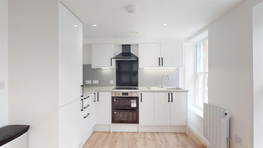 High Street 26 Flat 1 Kitchen.jpg