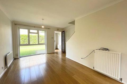 2 bedroom end of terrace house to rent, Waterside Way, Woking GU21