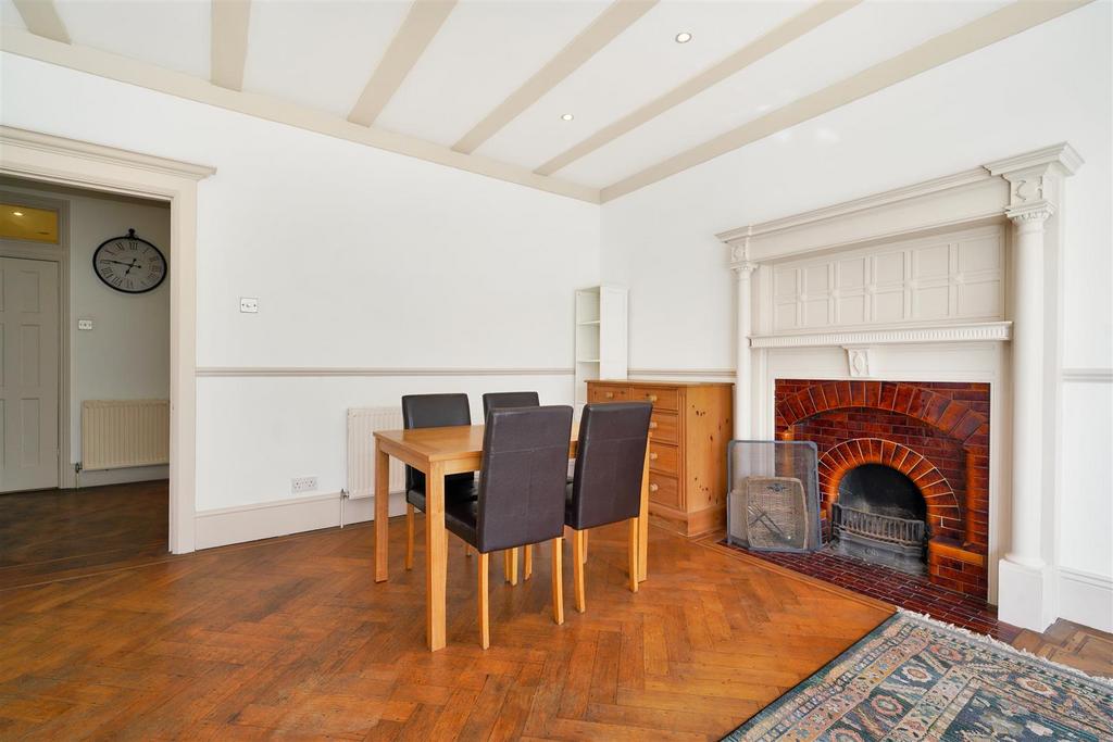 Flat 4, 50 Teignmouth Road - 1 POkjn G15 BTr T5dn Bv HZ.